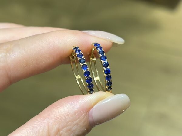18K Yellow Gold Sapphire Hoop Earring