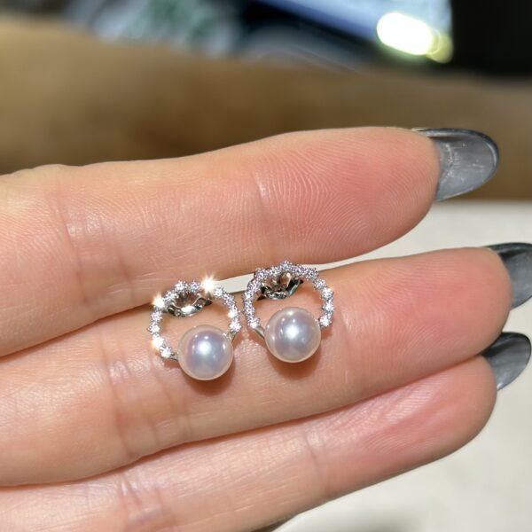 18K White Gold Pearl Diamond Stud Earring,Diamond-encrusted Pearl Earring