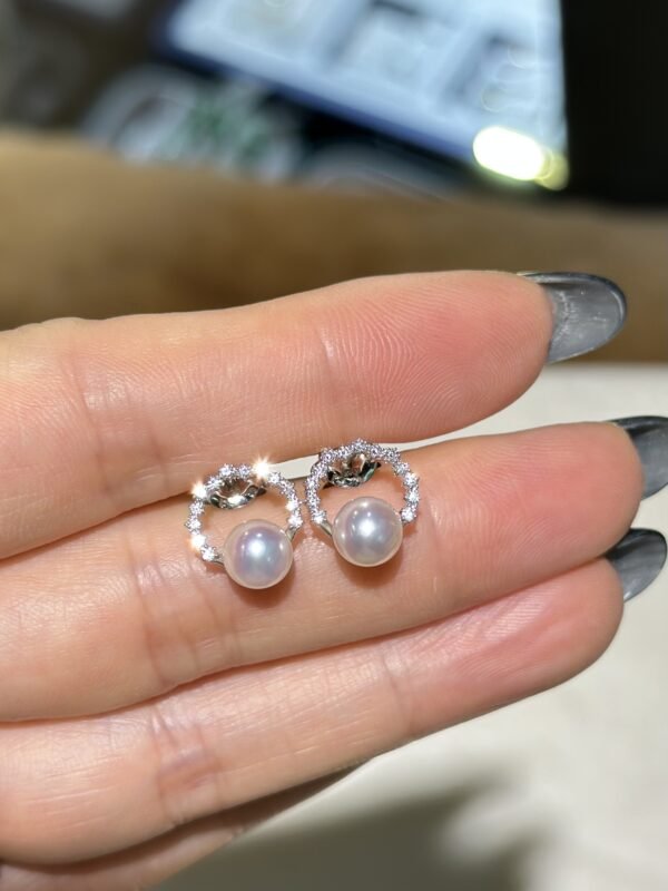 18K White Gold Pearl Diamond Stud Earring,Diamond-encrusted Pearl Earring