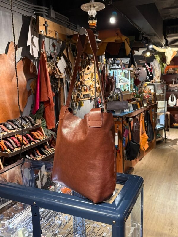 2e6cd9e2-8d3e-4659-b225-30475c4ebd72 Daily Bag,Genuine Cowhide Leather,Everyday Bag